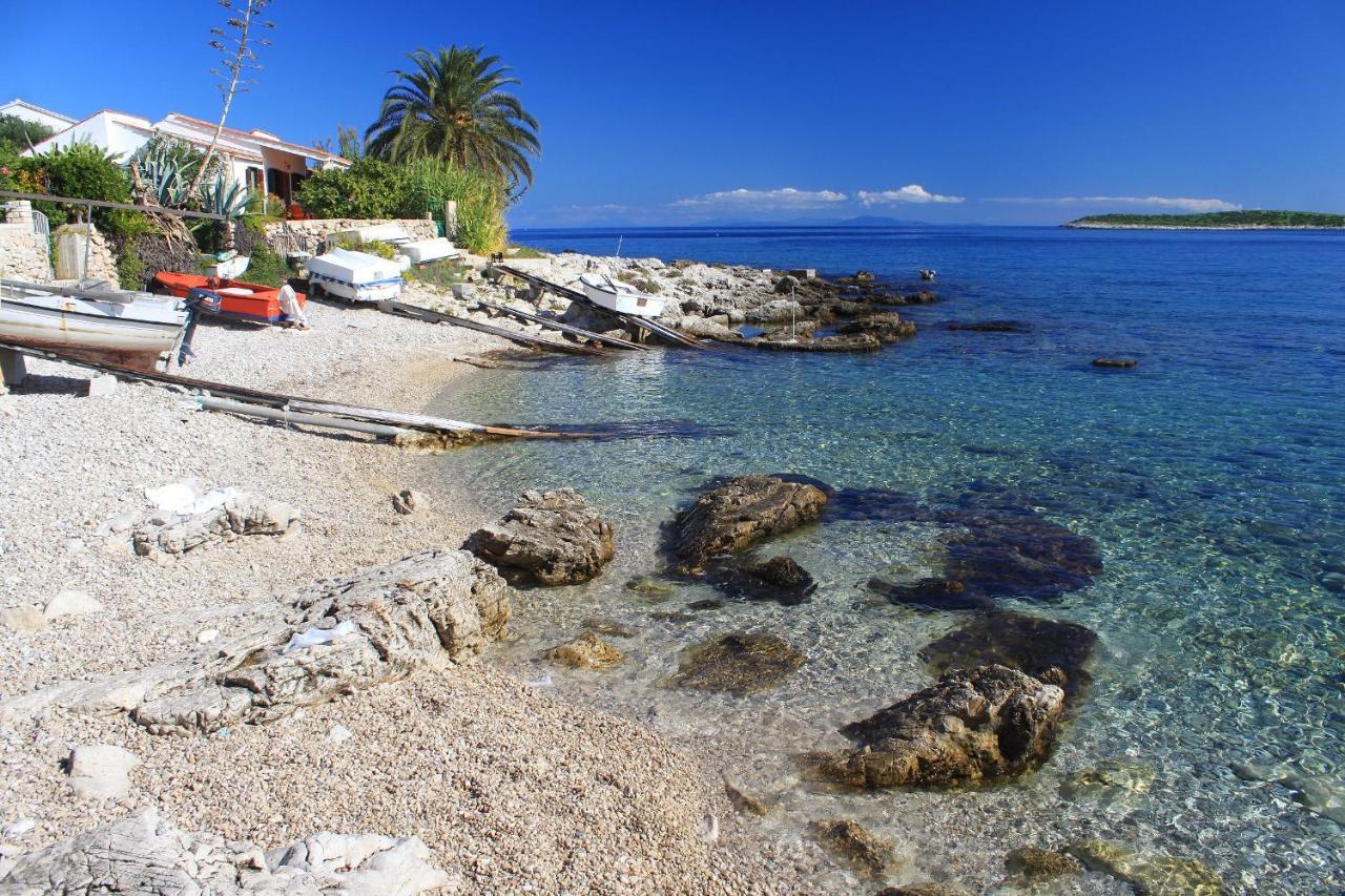Apartments By The Sea Milna, Vis - 8896 Екстер'єр фото