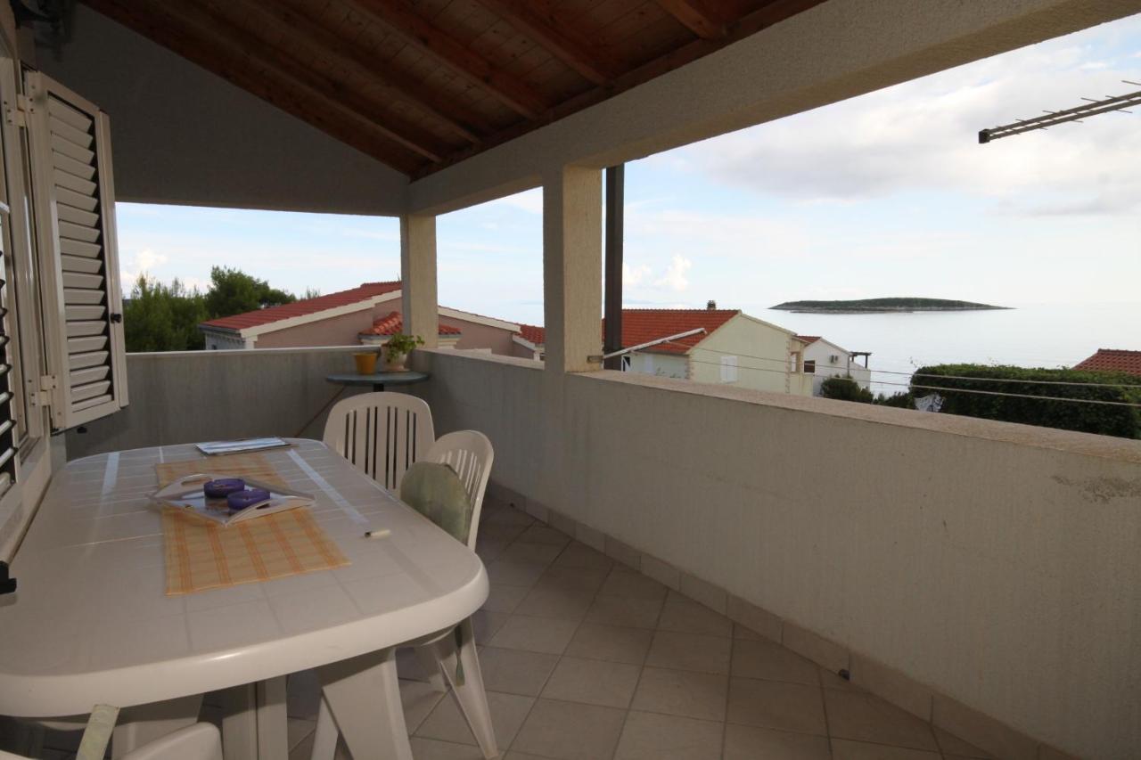 Apartments By The Sea Milna, Vis - 8896 Екстер'єр фото